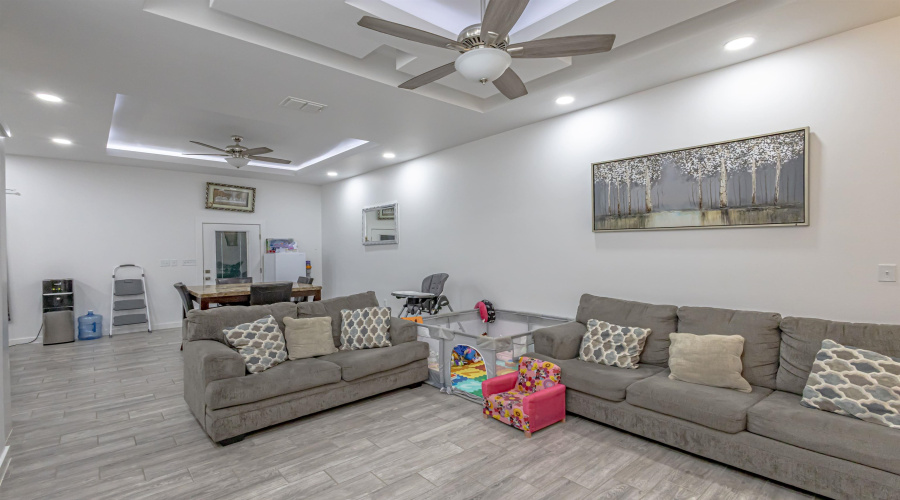 5515 Eva Ct., Laredo, Texas 78046, 3 Bedrooms Bedrooms, 5 Rooms Rooms,2 BathroomsBathrooms,Residential,For Sale,5515 Eva Ct.,20254667