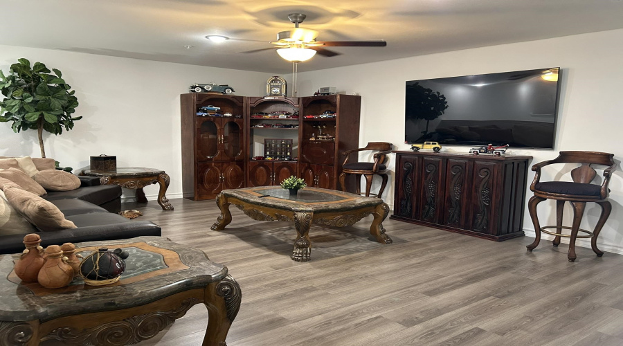 9925 Kaspar Dr., Laredo, Texas 78045, 3 Bedrooms Bedrooms, 7 Rooms Rooms,3 BathroomsBathrooms,Residential,For Rent,9925 Kaspar Dr.,20254669 9925 Kaspar Dr., Laredo, Texas 78045, 3 Bedrooms Bedrooms, 7 Rooms Rooms,3 BathroomsBathrooms,Residential,For Rent,9925 Kaspar Dr.,20254669