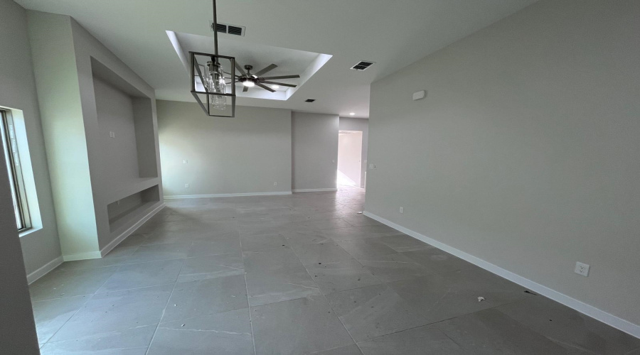 1003 Noyola Loop, LAREDO, Texas 78046, 3 Bedrooms Bedrooms, 5 Rooms Rooms,2 BathroomsBathrooms,Residential,For Sale,1003 Noyola Loop,20254670