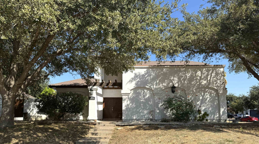 9810 Spindrift Dr, Laredo, Texas 78045, 4 Bedrooms Bedrooms, 7 Rooms Rooms,3 BathroomsBathrooms,Residential,For Sale,9810 Spindrift Dr,20254672