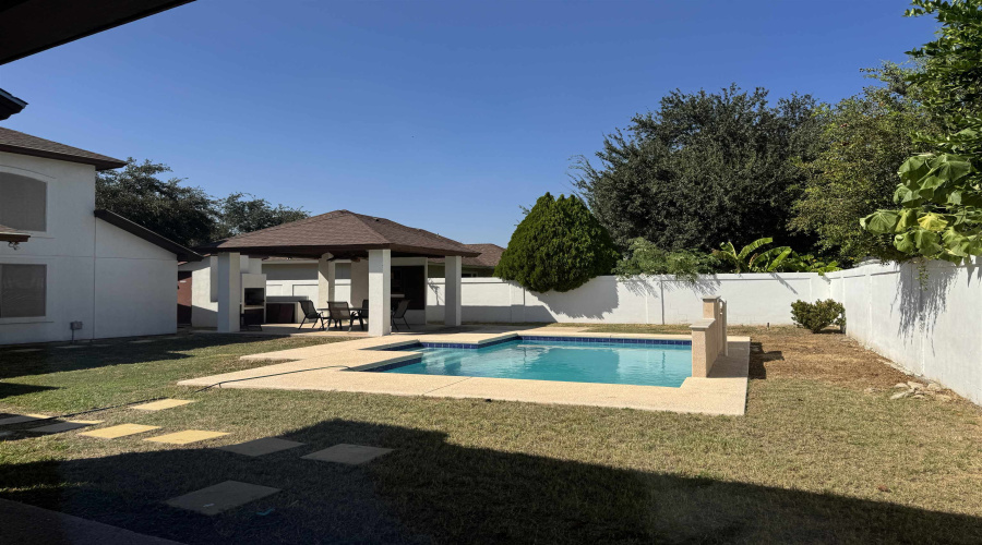 9810 Spindrift Dr, Laredo, Texas 78045, 4 Bedrooms Bedrooms, 7 Rooms Rooms,3 BathroomsBathrooms,Residential,For Sale,9810 Spindrift Dr,20254672