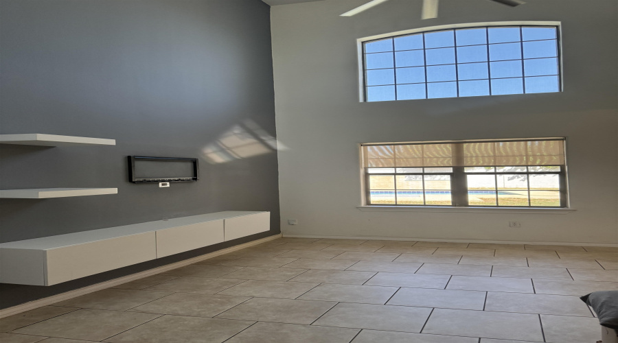 9810 Spindrift Dr, Laredo, Texas 78045, 4 Bedrooms Bedrooms, 7 Rooms Rooms,3 BathroomsBathrooms,Residential,For Sale,9810 Spindrift Dr,20254672