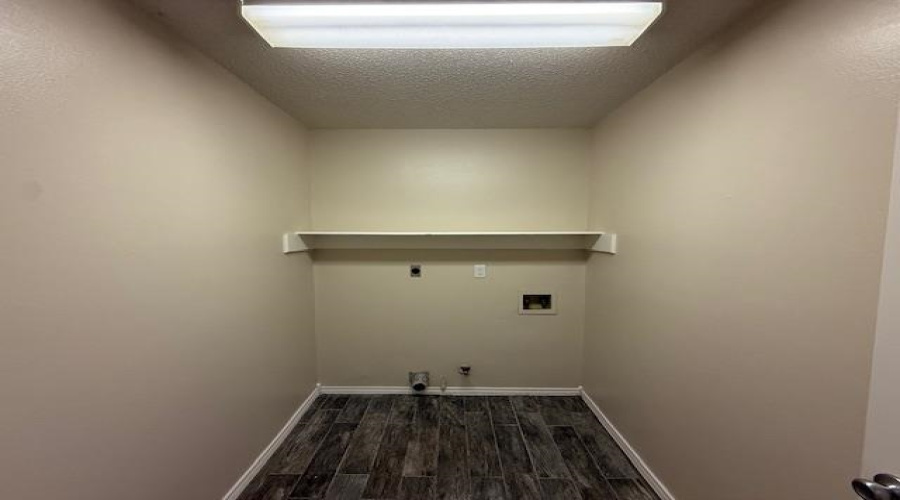 4320 Revolution Rd, Laredo, Texas 78046, 3 Bedrooms Bedrooms, 5 Rooms Rooms,2 BathroomsBathrooms,Residential,For Rent,4320 Revolution Rd,20254673