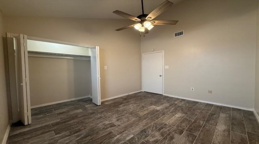 4320 Revolution Rd, Laredo, Texas 78046, 3 Bedrooms Bedrooms, 5 Rooms Rooms,2 BathroomsBathrooms,Residential,For Rent,4320 Revolution Rd,20254673