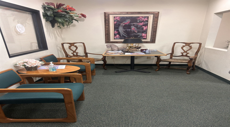 107 Calle Del Norte, Laredo, Texas 78041, 6 Rooms Rooms,2 BathroomsBathrooms,Commercial retail/office,For Rent,107 Calle Del Norte,20254683