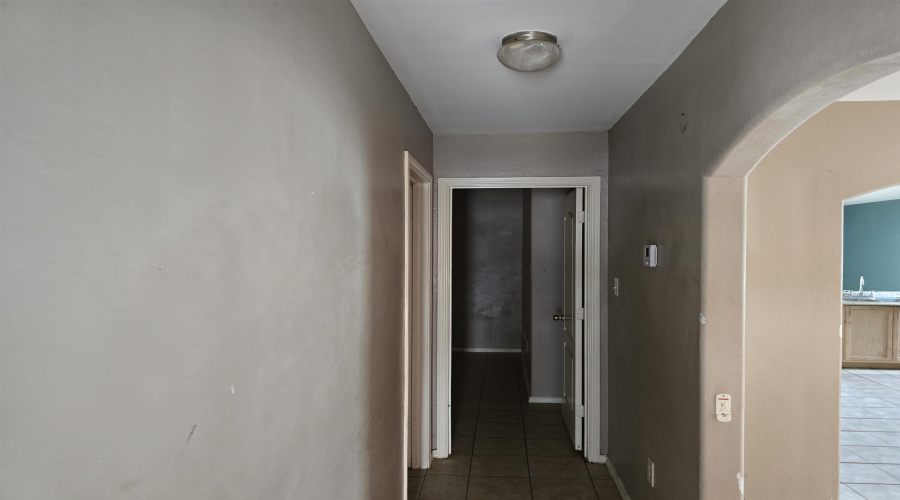 614 Susie Dr, Laredo, Texas 78046-8517, 3 Bedrooms Bedrooms, 5 Rooms Rooms,2 BathroomsBathrooms,Residential,For Sale,614 Susie Dr,20254075