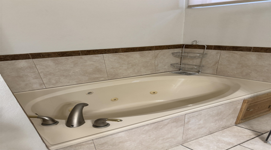 9810 Spindrift Dr, Laredo, Texas 78045, 4 Bedrooms Bedrooms, 7 Rooms Rooms,3 BathroomsBathrooms,Residential,For Rent,9810 Spindrift Dr,20254679