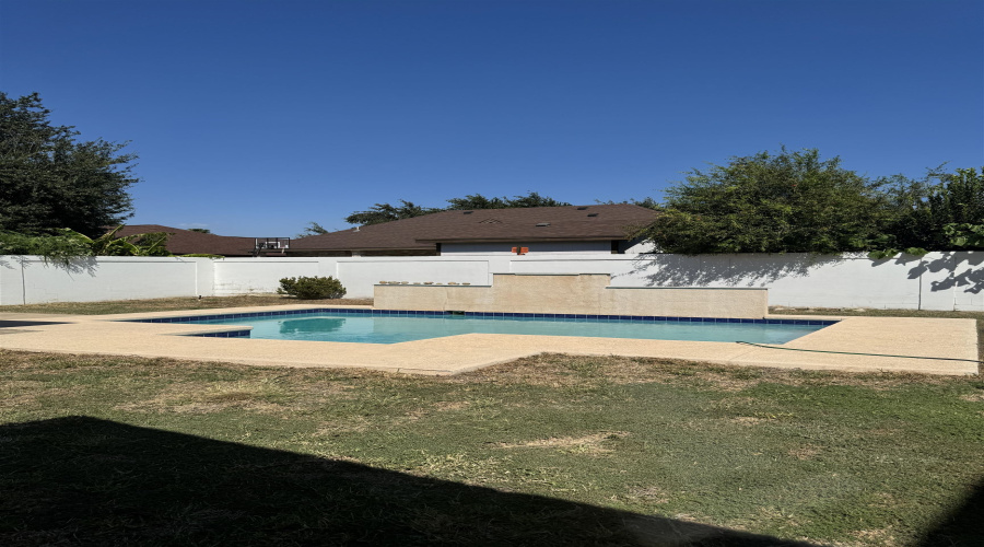 9810 Spindrift Dr, Laredo, Texas 78045, 4 Bedrooms Bedrooms, 7 Rooms Rooms,3 BathroomsBathrooms,Residential,For Rent,9810 Spindrift Dr,20254679