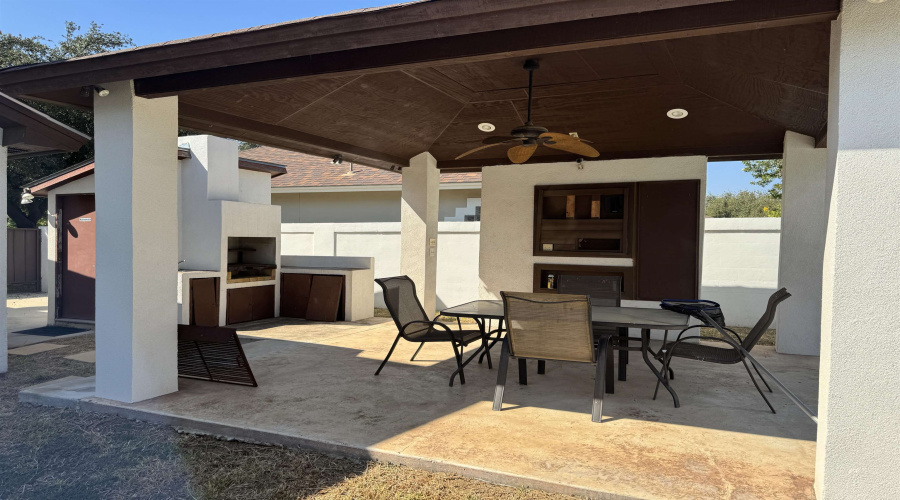 9810 Spindrift Dr, Laredo, Texas 78045, 4 Bedrooms Bedrooms, 7 Rooms Rooms,3 BathroomsBathrooms,Residential,For Rent,9810 Spindrift Dr,20254679