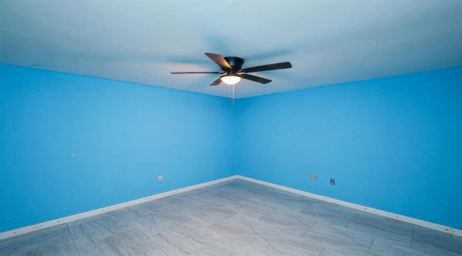 323 Santander Dr, Laredo, Texas 78046, 4 Bedrooms Bedrooms, 7 Rooms Rooms,3 BathroomsBathrooms,Residential,For Sale,323 Santander Dr,20254682