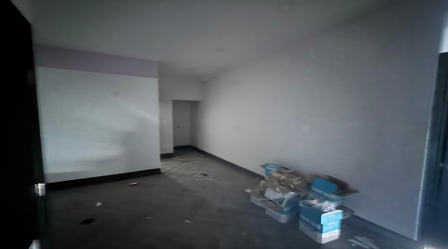 1303 International Blvd, Laredo, Texas 78045, 1 Room Rooms,2 BathroomsBathrooms,Commercial retail/office,For Rent,1303 International Blvd,20254689