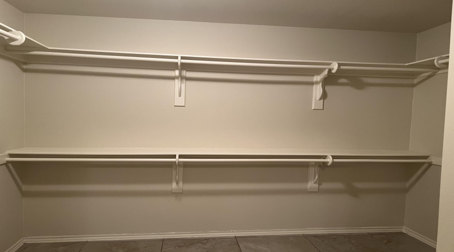 815 Bartolome Ln, Laredo, Texas 78043-9999, 4 Bedrooms Bedrooms, 7 Rooms Rooms,2 BathroomsBathrooms,Residential,For Rent,815 Bartolome Ln,20254686