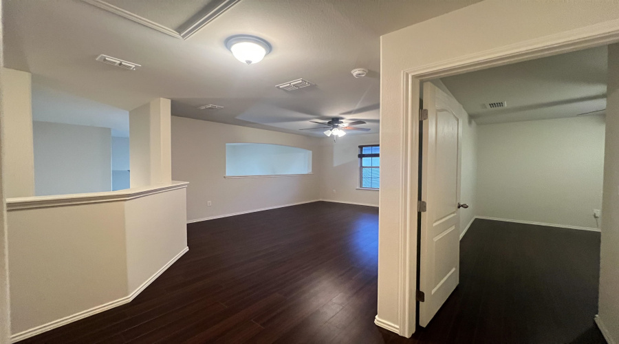 815 Bartolome Ln, Laredo, Texas 78043-9999, 4 Bedrooms Bedrooms, 7 Rooms Rooms,2 BathroomsBathrooms,Residential,For Rent,815 Bartolome Ln,20254686