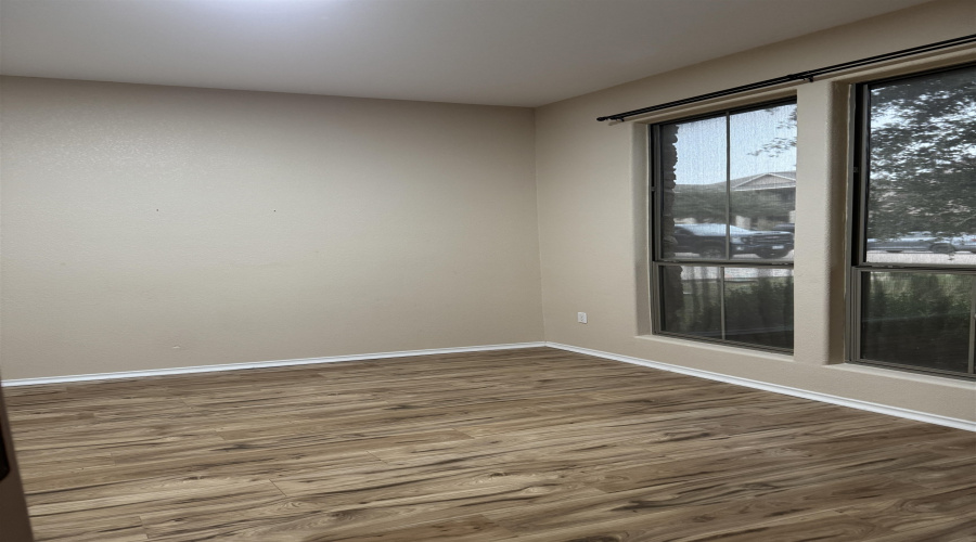 313 Sabal Loop, Laredo, Texas 78045, 4 Bedrooms Bedrooms, 7 Rooms Rooms,2 BathroomsBathrooms,Residential,For Sale,313 Sabal Loop,20254692