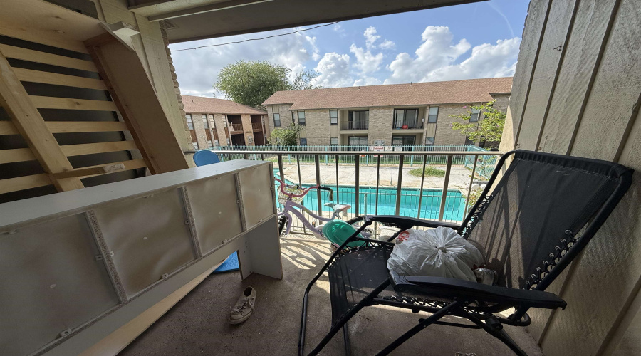 100 Hillside Rd, LAREDO, Texas 78041, 2 Bedrooms Bedrooms, 3 Rooms Rooms,1 BathroomBathrooms,Residential,For Sale,100 Hillside Rd,20254693