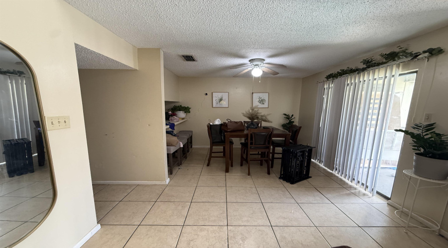 100 Hillside Rd, LAREDO, Texas 78041, 2 Bedrooms Bedrooms, 3 Rooms Rooms,1 BathroomBathrooms,Residential,For Sale,100 Hillside Rd,20254693