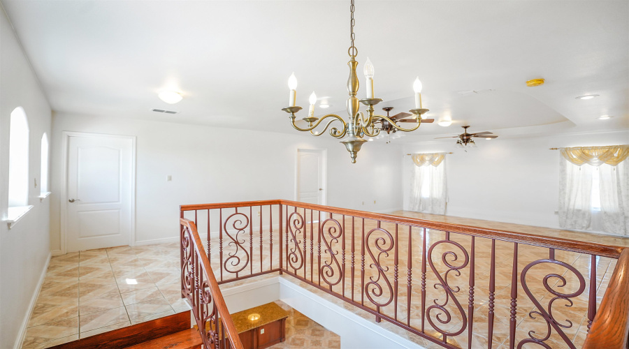 245 Lake Powell Dr, LAREDO, Texas 78041, 6 Bedrooms Bedrooms, 9 Rooms Rooms,4 BathroomsBathrooms,Residential,For Sale,245 Lake Powell Dr,20254694