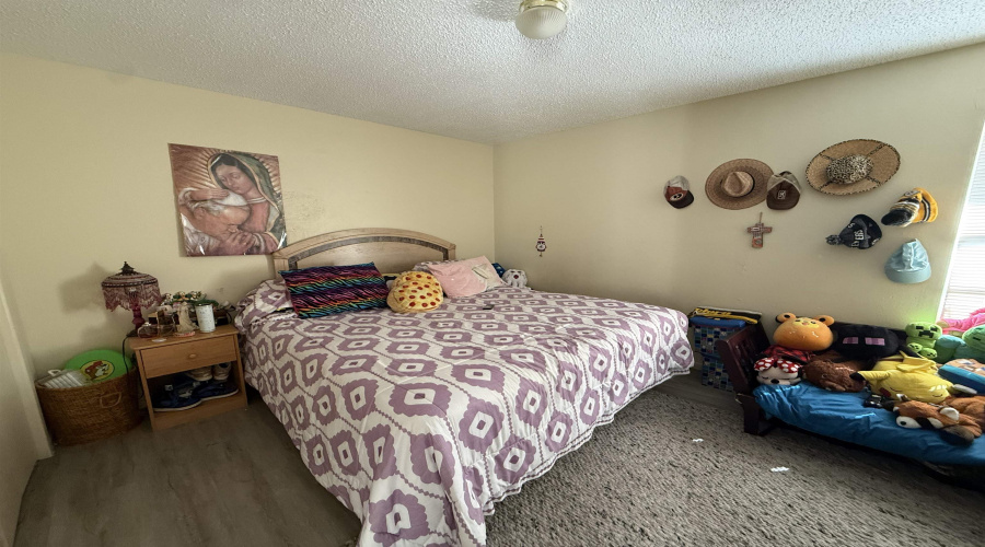 100 Hillside Rd, LAREDO, Texas 78041, 1 Bedroom Bedrooms, 3 Rooms Rooms,1 BathroomBathrooms,Residential,For Sale,100 Hillside Rd,20254695