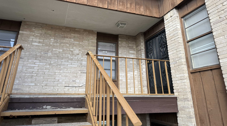 100 Hillside Rd, LAREDO, Texas 78041, 1 Bedroom Bedrooms, 3 Rooms Rooms,1 BathroomBathrooms,Residential,For Sale,100 Hillside Rd,20254695