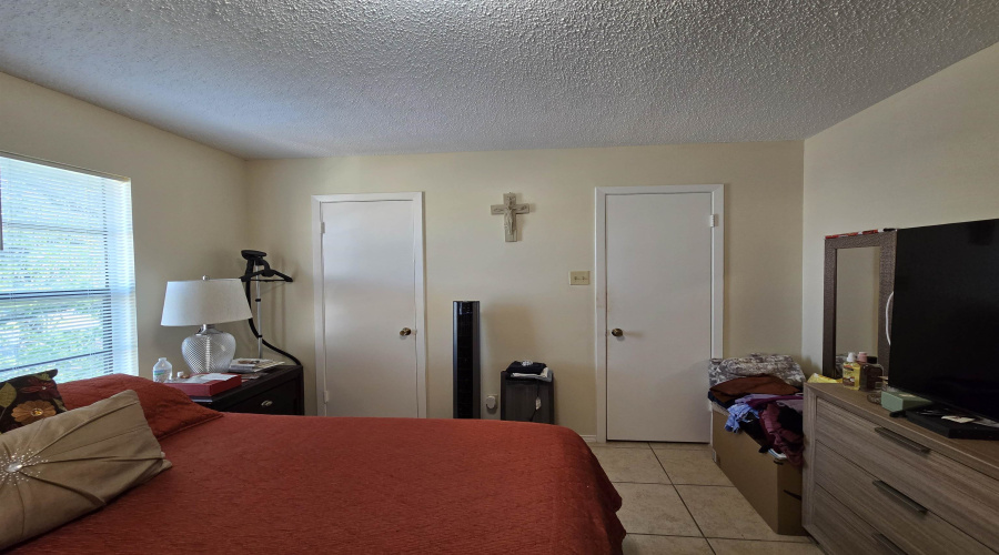 100 Hillside Rd, LAREDO, Texas 78041, 2 Bedrooms Bedrooms, 3 Rooms Rooms,1 BathroomBathrooms,Residential,For Sale,100 Hillside Rd,20254696