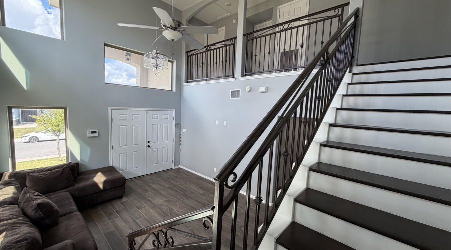 5511 Belmont Dr., Laredo, Texas 78046, 3 Bedrooms Bedrooms, 6 Rooms Rooms,2 BathroomsBathrooms,Residential,For Sale,5511 Belmont Dr.,20254697