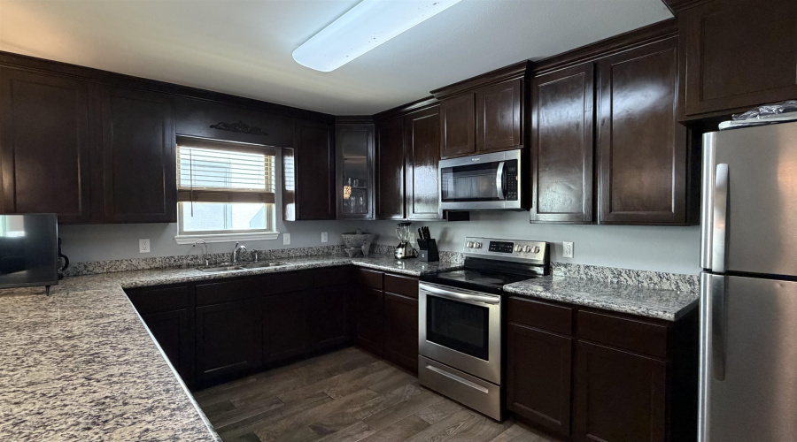 5511 Belmont Dr., Laredo, Texas 78046, 3 Bedrooms Bedrooms, 6 Rooms Rooms,2 BathroomsBathrooms,Residential,For Sale,5511 Belmont Dr.,20254697