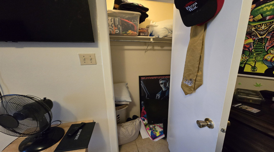 100 Hillside Rd, LAREDO, Texas 78041, 2 Bedrooms Bedrooms, 3 Rooms Rooms,1 BathroomBathrooms,Residential,For Sale,100 Hillside Rd,20254698