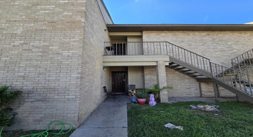 100 Hillside Rd, LAREDO, Texas 78041, 2 Bedrooms Bedrooms, 3 Rooms Rooms,1 BathroomBathrooms,Residential,For Sale,100 Hillside Rd,20254698