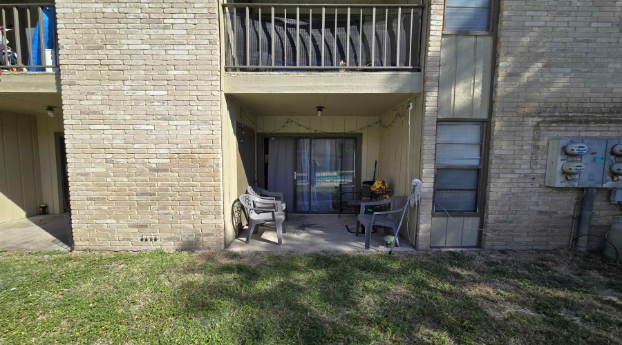 100 Hillside Rd, LAREDO, Texas 78041, 2 Bedrooms Bedrooms, 3 Rooms Rooms,1 BathroomBathrooms,Residential,For Sale,100 Hillside Rd,20254698