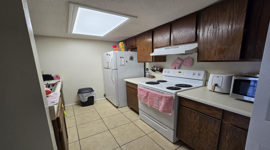 100 Hillside Rd, LAREDO, Texas 78041, 2 Bedrooms Bedrooms, 3 Rooms Rooms,1 BathroomBathrooms,Residential,For Sale,100 Hillside Rd,20254698