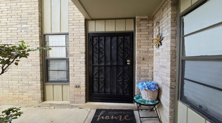 100 Hillside Rd, LAREDO, Texas 78041, 1 Bedroom Bedrooms, 3 Rooms Rooms,1 BathroomBathrooms,Residential,For Sale,100 Hillside Rd,20254699