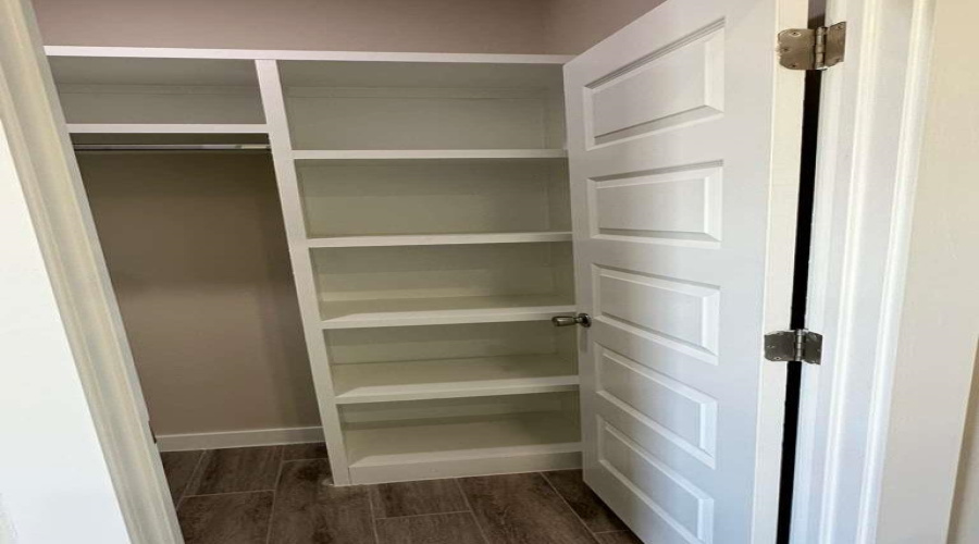 5318 Galicia Lane, LAREDO, Texas 78046, 3 Bedrooms Bedrooms, 4 Rooms Rooms,2 BathroomsBathrooms,Residential,For Sale,5318 Galicia Lane,20254702