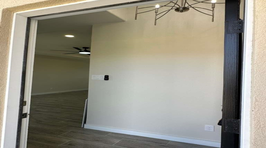 5318 Galicia Lane, LAREDO, Texas 78046, 3 Bedrooms Bedrooms, 4 Rooms Rooms,2 BathroomsBathrooms,Residential,For Sale,5318 Galicia Lane,20254702