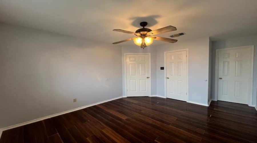 8911 McPherson Rd, Laredo, Texas 78045, 3 Bedrooms Bedrooms, 5 Rooms Rooms,3 BathroomsBathrooms,Residential,For Rent,8911 McPherson Rd,20254704