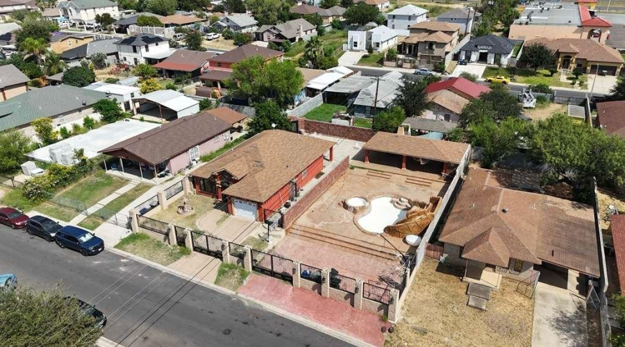 119 Otanes Ave, Laredo, Texas 78045, 4 Bedrooms Bedrooms, 6 Rooms Rooms,2 BathroomsBathrooms,Residential,For Sale,119 Otanes Ave,20254707