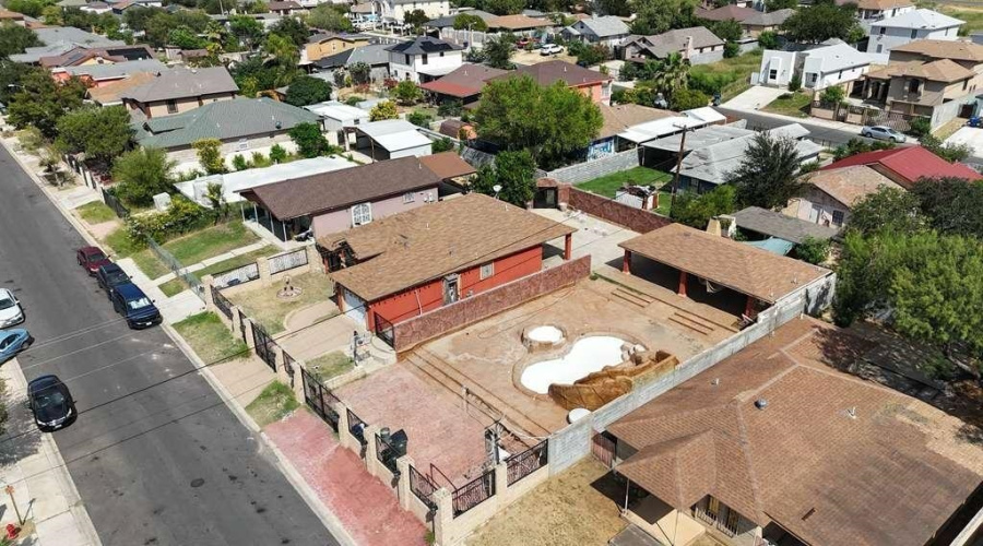 119 Otanes Ave, Laredo, Texas 78045, 4 Bedrooms Bedrooms, 6 Rooms Rooms,2 BathroomsBathrooms,Residential,For Sale,119 Otanes Ave,20254707