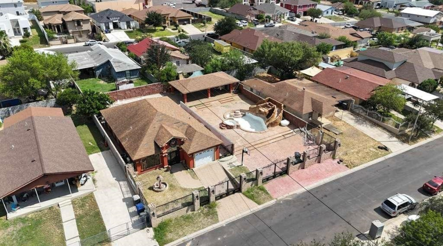 119 Otanes Ave, Laredo, Texas 78045, 4 Bedrooms Bedrooms, 6 Rooms Rooms,2 BathroomsBathrooms,Residential,For Sale,119 Otanes Ave,20254707