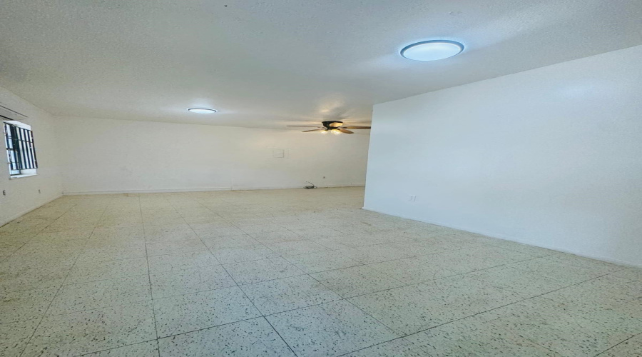 1004 Clark Blvd, laredo, Texas 78040, 4 Bedrooms Bedrooms, 6 Rooms Rooms,3 BathroomsBathrooms,Residential,For Rent,1004 Clark Blvd,20254708 1004 Clark Blvd, laredo, Texas 78040, 4 Bedrooms Bedrooms, 6 Rooms Rooms,3 BathroomsBathrooms,Residential,For Rent,1004 Clark Blvd,20254708