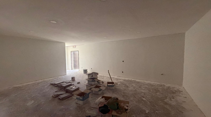 1303 International Blvd, Laredo, Texas 78045, 1 Room Rooms,2 BathroomsBathrooms,Commercial retail/office,For Sale,1303 International Blvd,20254713