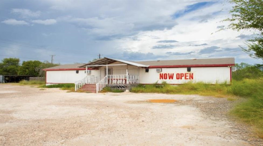 103 N Avenue G, Bruni, Texas 78344, 1 Room Rooms,1 BathroomBathrooms,Commercial retail/office,For Sale,103 N Avenue G,20254715