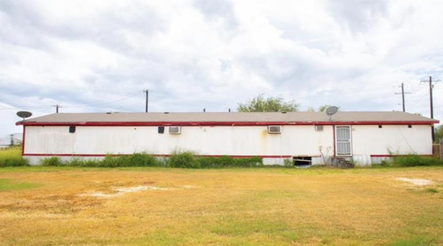 103 N Avenue G, Bruni, Texas 78344, 1 Room Rooms,1 BathroomBathrooms,Commercial retail/office,For Sale,103 N Avenue G,20254715