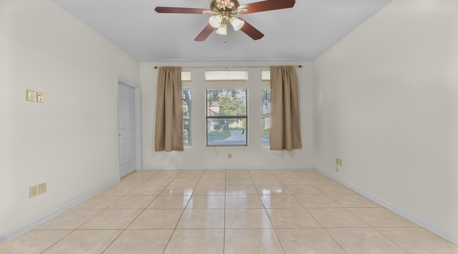 106 Yellow Oak Ave, laredo, Texas 78045, 3 Bedrooms Bedrooms, 7 Rooms Rooms,2 BathroomsBathrooms,Residential,For Sale,106 Yellow Oak Ave,20254710