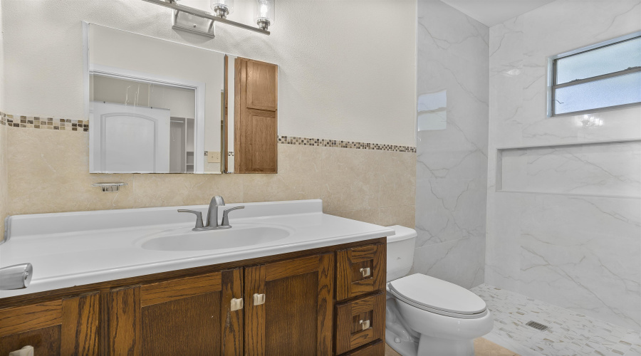 106 Yellow Oak Ave, laredo, Texas 78045, 3 Bedrooms Bedrooms, 7 Rooms Rooms,2 BathroomsBathrooms,Residential,For Sale,106 Yellow Oak Ave,20254710