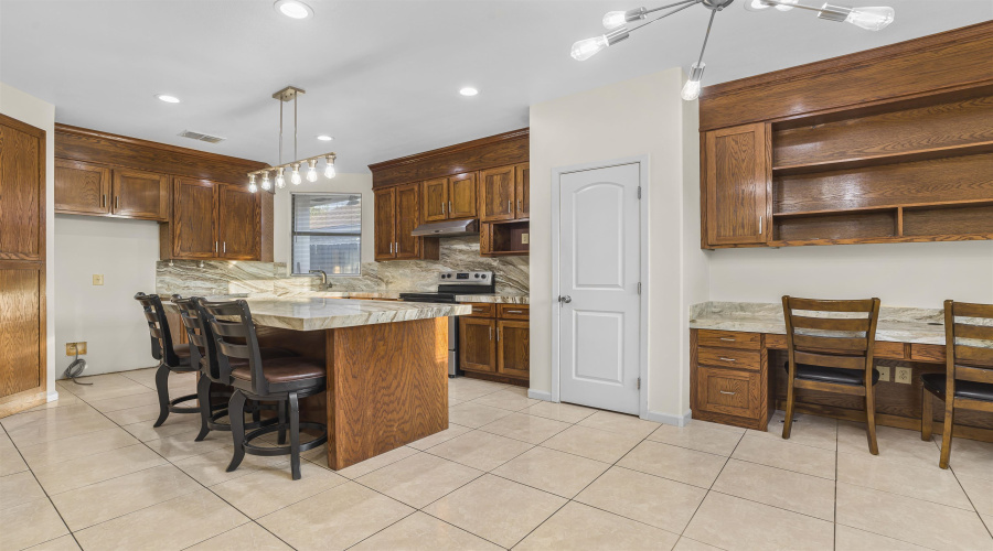 106 Yellow Oak Ave, laredo, Texas 78045, 3 Bedrooms Bedrooms, 7 Rooms Rooms,2 BathroomsBathrooms,Residential,For Sale,106 Yellow Oak Ave,20254710