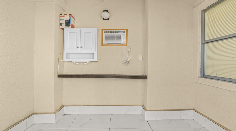 106 Yellow Oak Ave, laredo, Texas 78045, 3 Bedrooms Bedrooms, 7 Rooms Rooms,2 BathroomsBathrooms,Residential,For Sale,106 Yellow Oak Ave,20254710