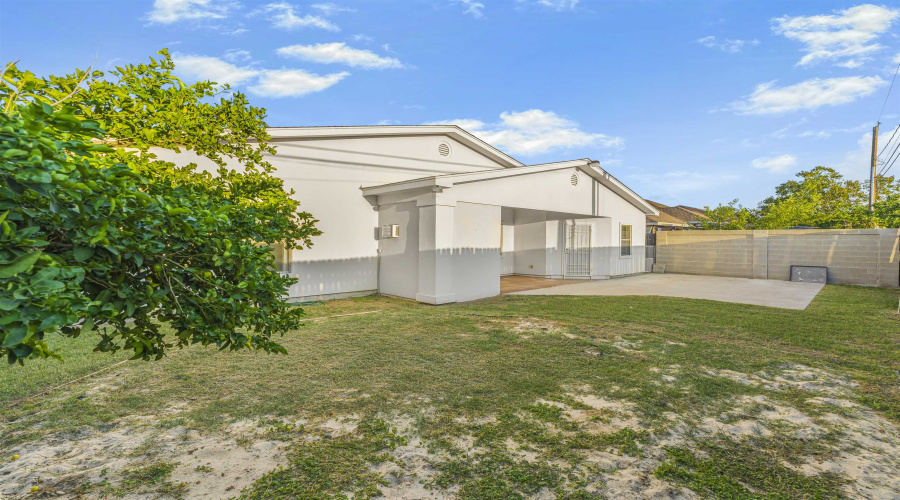 106 Yellow Oak Ave, laredo, Texas 78045, 3 Bedrooms Bedrooms, 7 Rooms Rooms,2 BathroomsBathrooms,Residential,For Sale,106 Yellow Oak Ave,20254710