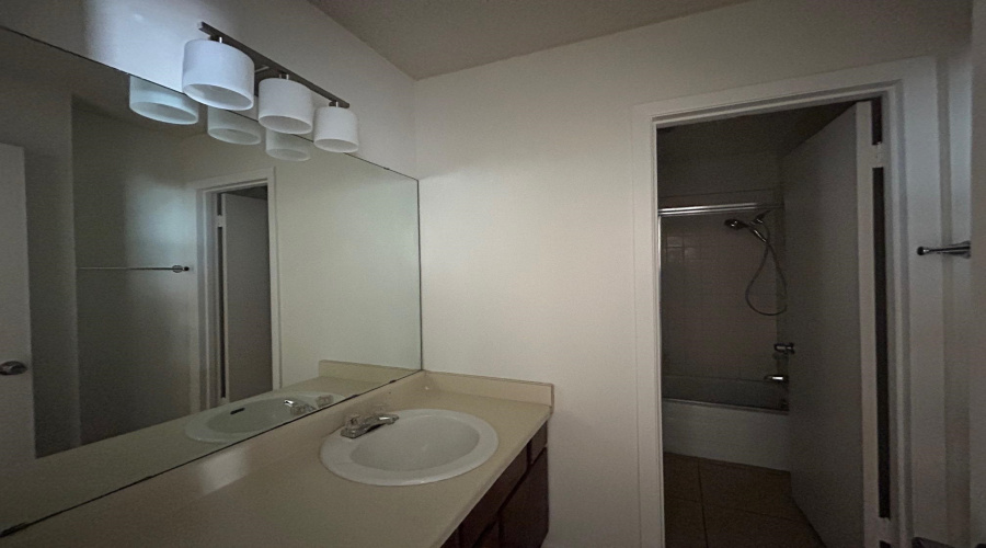 100 E Hillside Rd, Laredo, Texas 78041, 2 Bedrooms Bedrooms, 3 Rooms Rooms,1 BathroomBathrooms,Residential,For Rent,100 E Hillside Rd,20254712 100 E Hillside Rd, Laredo, Texas 78041, 2 Bedrooms Bedrooms, 3 Rooms Rooms,1 BathroomBathrooms,Residential,For Rent,100 E Hillside Rd,20254712