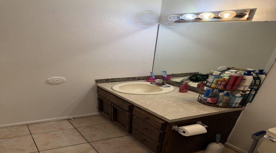 204 Northpoint Dr, Laredo, Texas 78041, 3 Bedrooms Bedrooms, 5 Rooms Rooms,2 BathroomsBathrooms,Residential,For Rent,204 Northpoint Dr,20254719