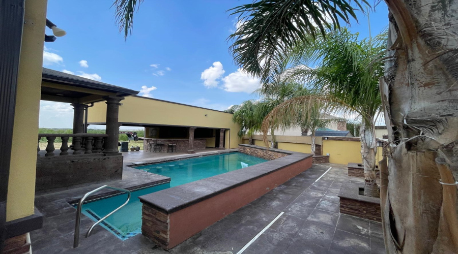 5402 Marlin Dr, LAREDO, Texas 78043, 4 Bedrooms Bedrooms, 6 Rooms Rooms,2 BathroomsBathrooms,Residential,For Sale,5402 Marlin Dr,20254723