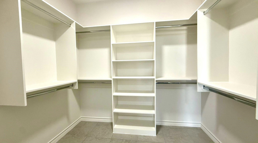 5808 Tavo Dr., Laredo, Texas 78045, 3 Bedrooms Bedrooms, 5 Rooms Rooms,2 BathroomsBathrooms,Residential,For Sale,5808 Tavo Dr.,20254724